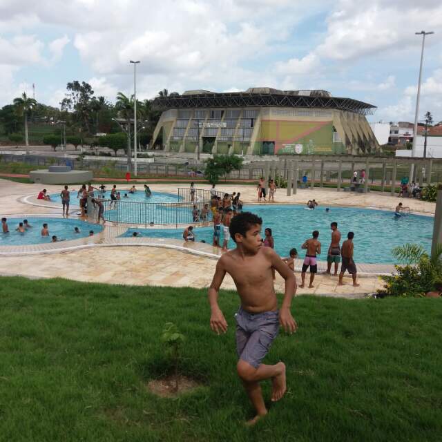 O parque aquático Balneário bica estará aberto neste feriado quinta-feira (15)