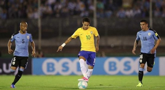 Rivais históricos, Brasil e Uruguai fazem amistoso com desfalques.