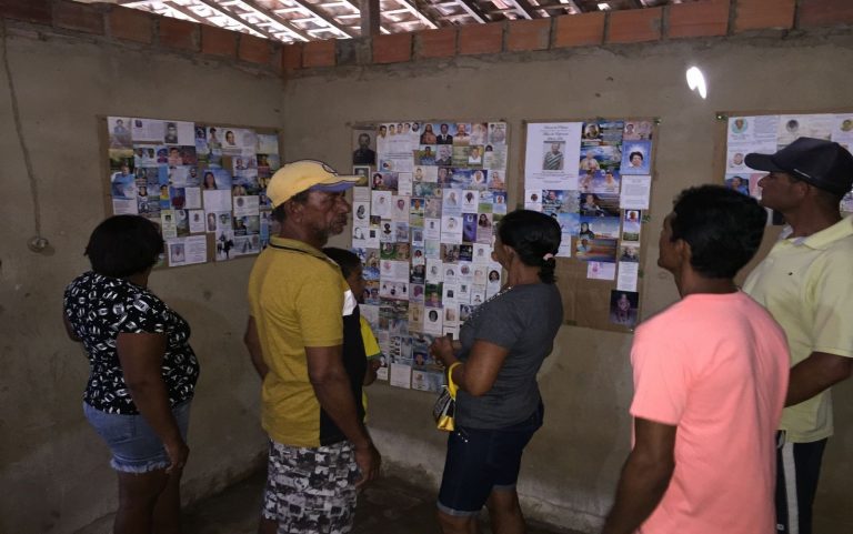 Sergipano mantém ‘Memorial dos Mortos’ dentro de casa.