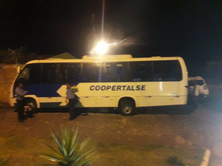 Passageiros são baleados durante tentativa de assalto no interior de SE