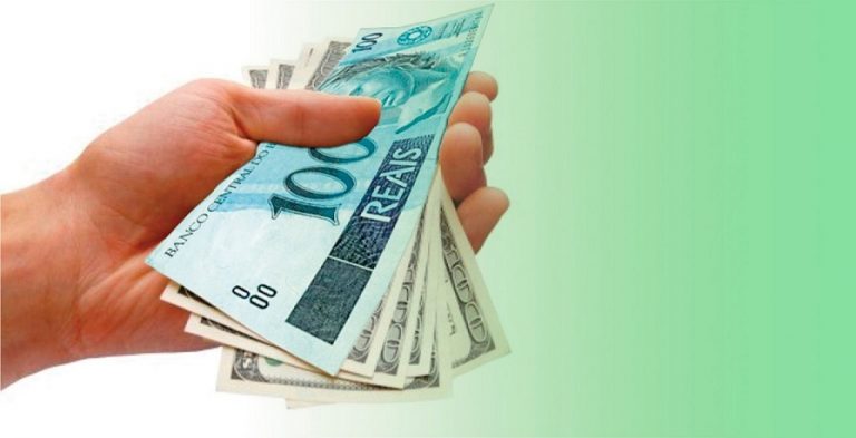 Governo transfere pagamento da última parcela do 13º para 2019