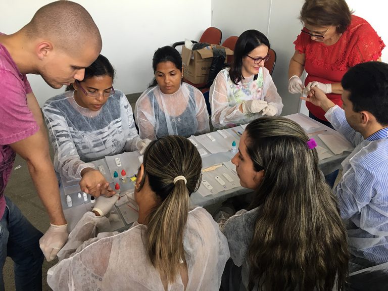 Secretaria de Saúde realiza capacitação de testes rápidos para profissionais da atenção básica