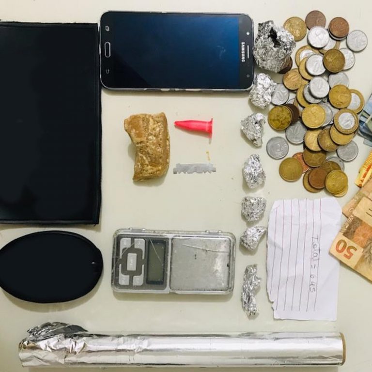 Três pessoas são presas suspeitas de tráfico de drogas em Lagarto