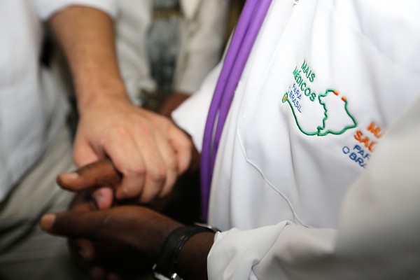 A 2 dias do fim do prazo, Mais Médicos tem 314 vagas com desistências