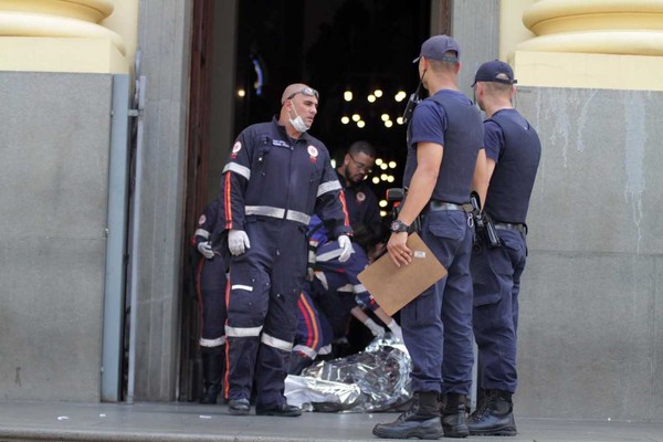 Homem mata quatro e comete suicídio durante missa na Catedral de Campinas