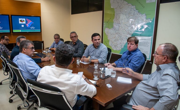 Governo discute abastecimento de água e reforça importância da gestão de Recursos Hídricos em Sergipe