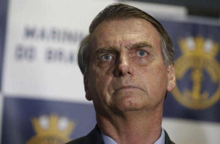 Presidente eleito, Jair Bolsonaro, participa de solenidade de formatura de Aspirantes da Escola Naval, na Ilha de Villegagnon, Baia da Guanabara.