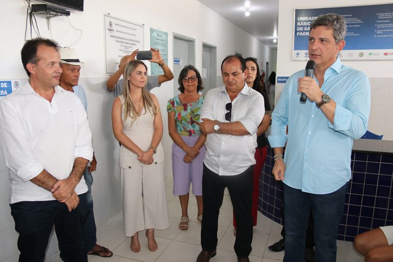 Reinauguradas quatro Unidades de Saúde. População aprovou reforma e atendimentos