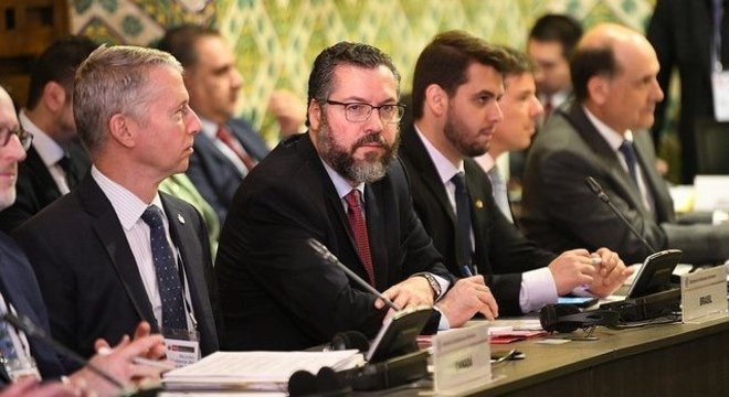 Em comunicado a diplomatas, governo Bolsonaro confirma saída de pacto de migração da ONU