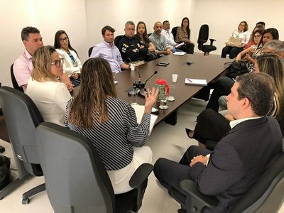 Feirantes estão proibidos de vender carnes em feiras livres