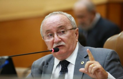 Alese convida para posse de Luciano Bispo, mesmo com mandato cassado