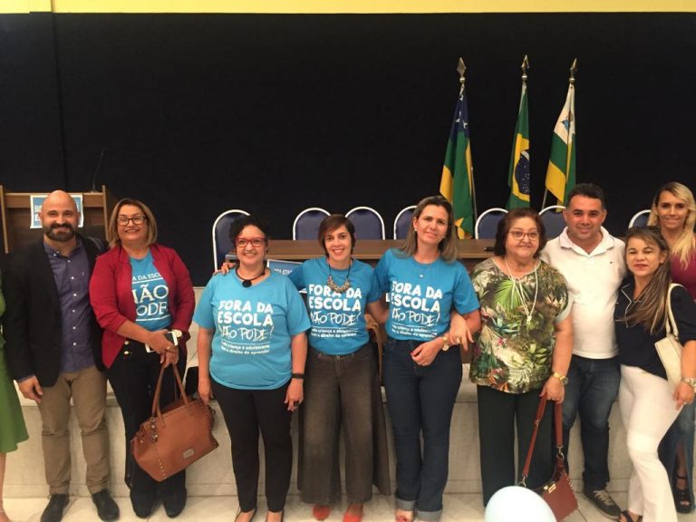 Técnicos da Educação participam de formação para elaboração de plano de trabalho