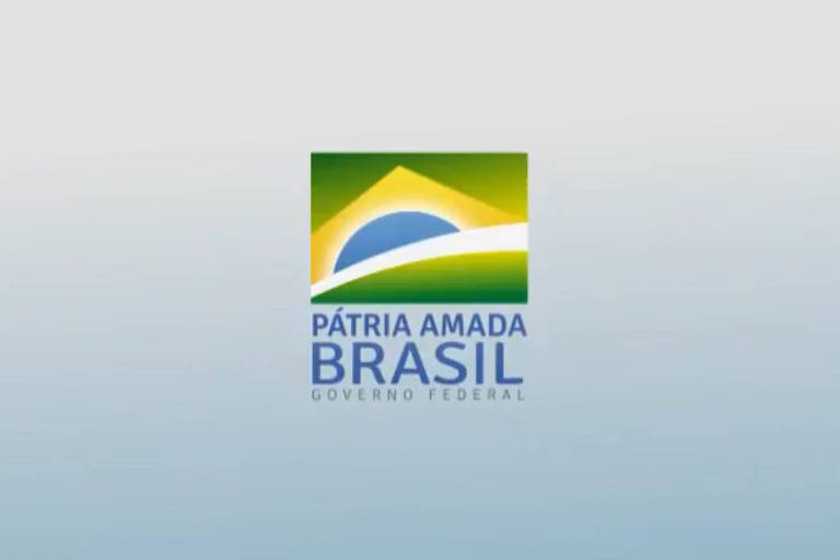 Bolsonaro escolhe ‘Pátria Amada Brasil’ como slogan de governo