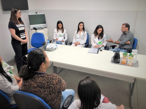 Hospital Universitário aprimora assistência farmacêutica