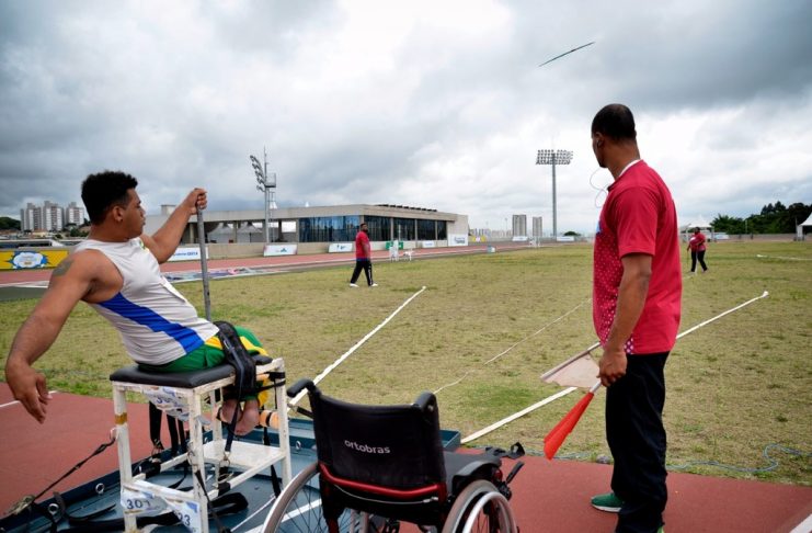 João Pedro ainda treinando atletismo