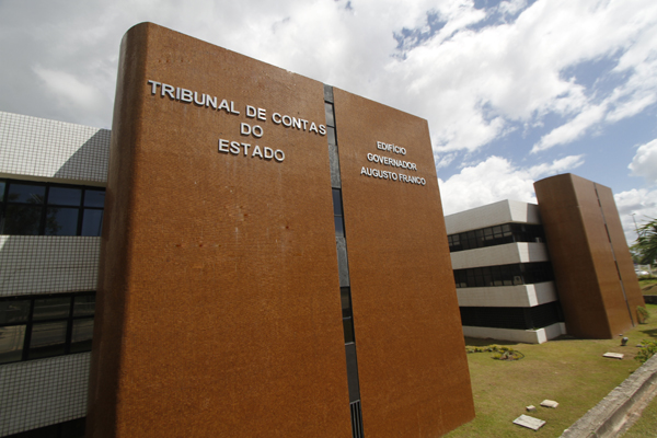 TCE constata irregularidades na área de pessoal da Câmara de Tobias Barreto