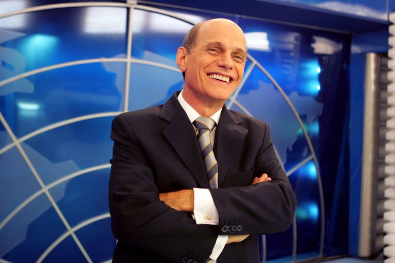 Ricardo Boechat, jornalista, morre aos 66 anos em queda de helicóptero em SP