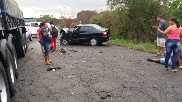 Acidente deixa feridos em rodovia de Campo do Brito