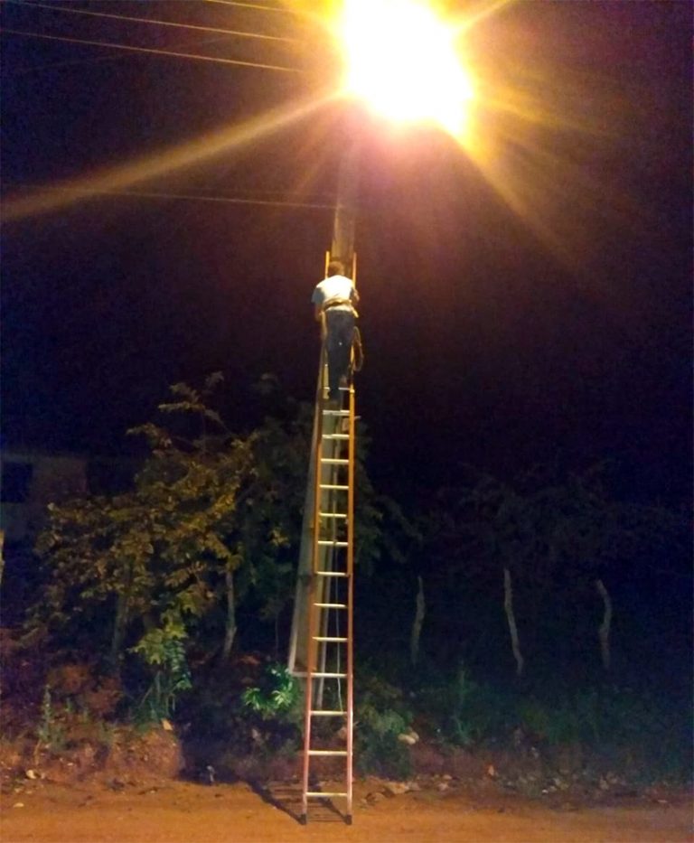 Prefeitura de Lagarto trabalha dia e noite para melhorar a iluminação pública