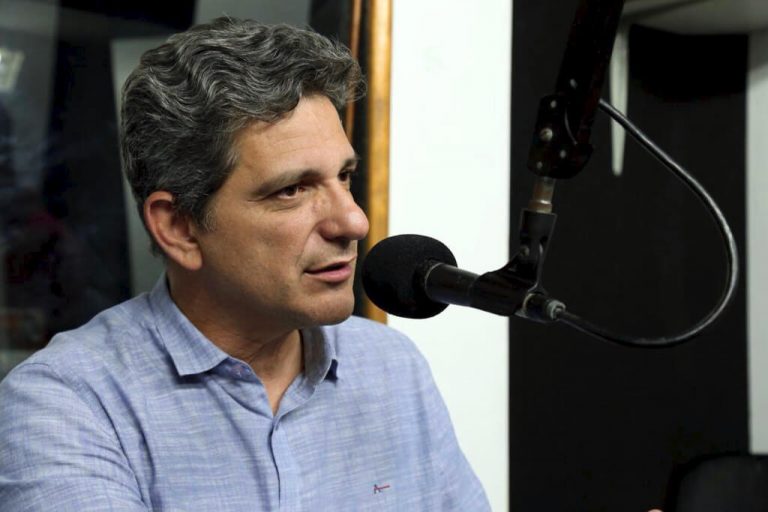 Rogério Carvalho pede impeachment de Bolsonaro