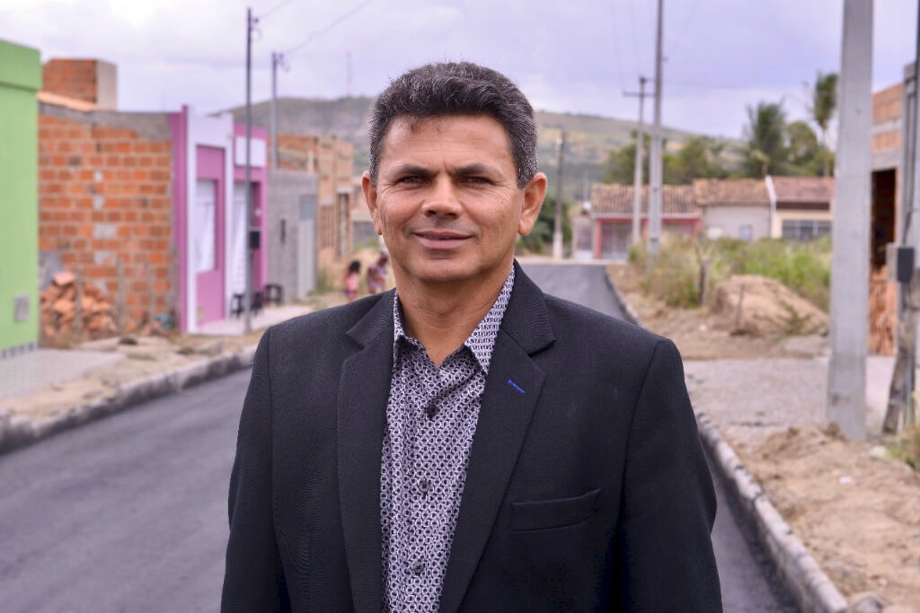 Indeferido pedido de afastamento de Valmir de Francisquinho