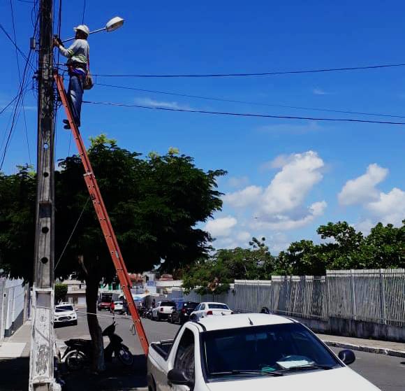 Mais seis povoados de Lagarto têm reposição de iluminação feita pela Prefeitura
