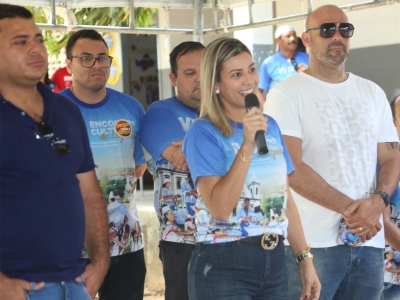 Prefeita Hilda garante reforma em escola do povoado Santo Antônio