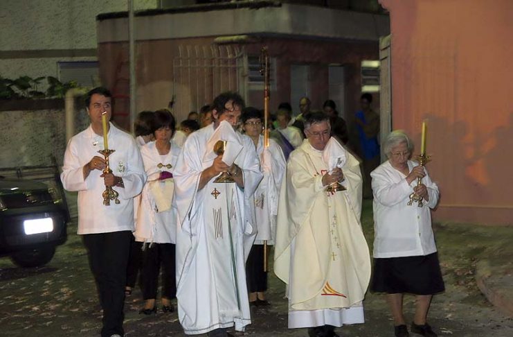 igreja-divino-espirito-santo-missa-quinta-feira-santa-2014-06
