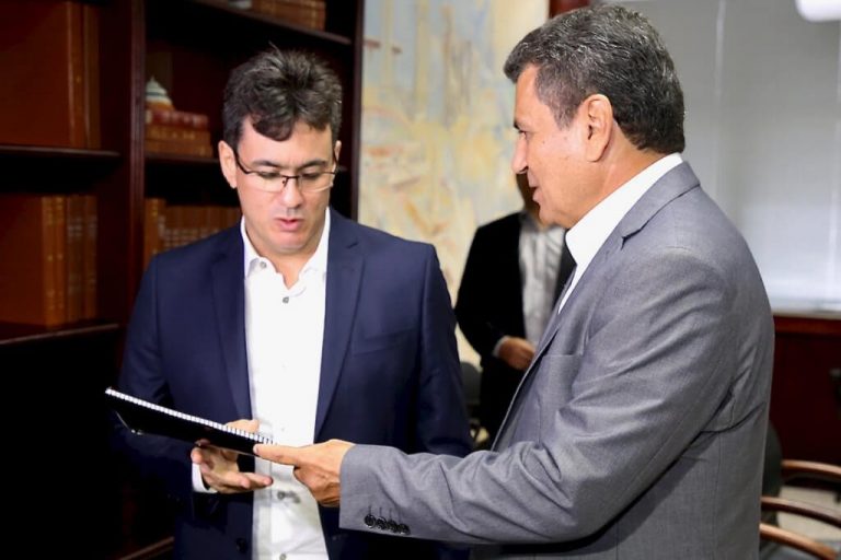 TCE entrega relação com 470 servidores que acumulam três ou mais vínculos públicos