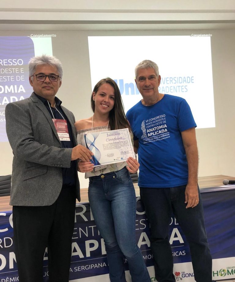 Aluna de Medicina da UFS Lagarto vence premiação em congresso regional de Anatomia