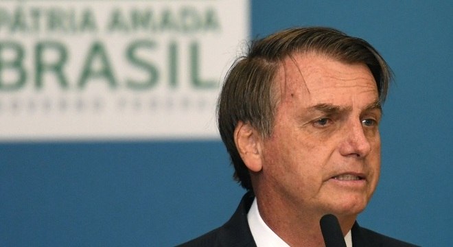Bolsonaro cancela ida ao Fórum Econômico Mundial, na Suíça