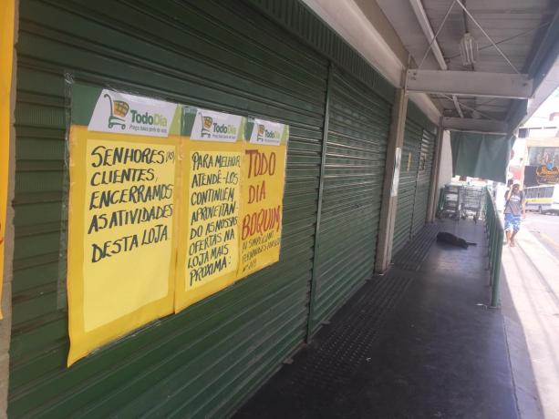 Supermercado encerrou as atividades um dia depois do Dia do Trabalhador