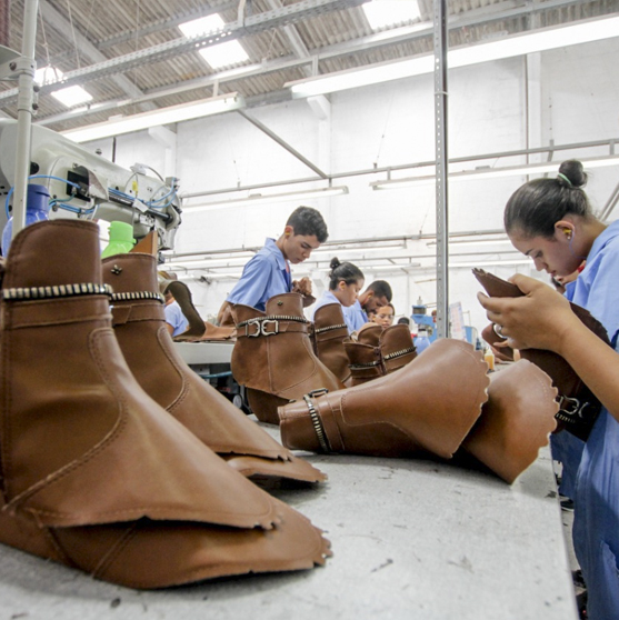Fábrica pretende expandir produção de calçados em Salgado