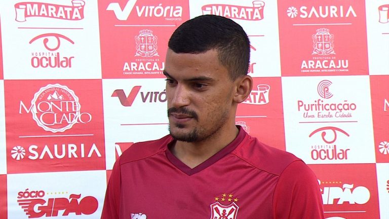 Com rodízio forçado na defesa, João Pedro busca titularidade no Sergipe: “Vou dar o meu melhor”