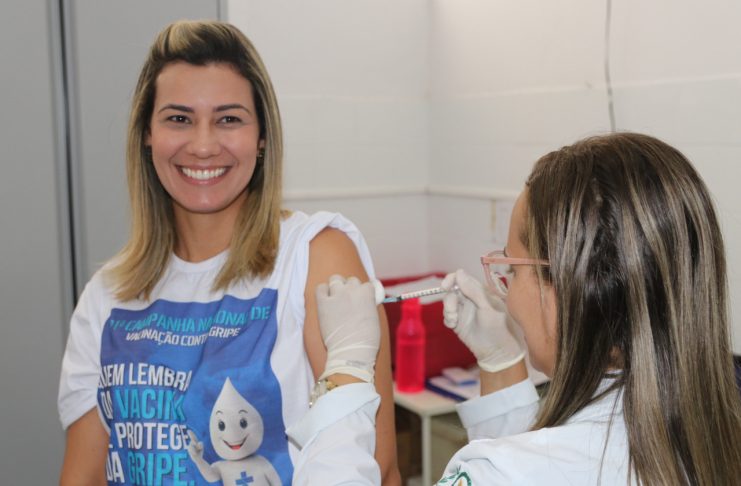 Prefeita Hilda também foi imunizada