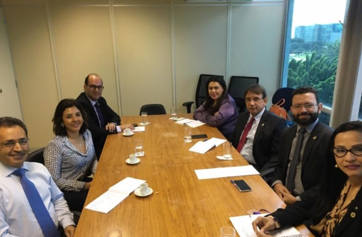 Reunião discutiu as metodologias e fluxogramas de atendimento as vítimas (Foto: SSP/SE)