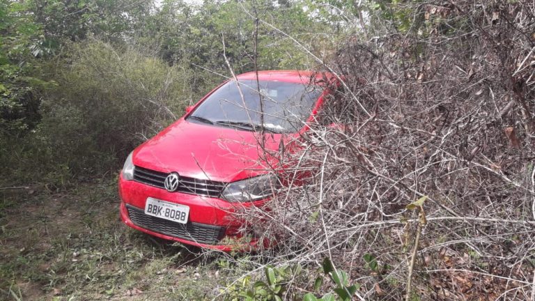 Veículo roubado na Bahia é recuperado no povoado Colônia Treze