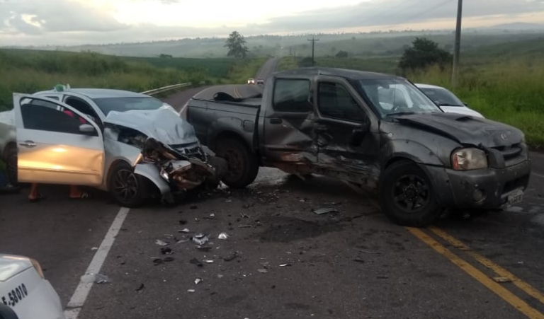Acidentes de trânsito matam duas pessoas na BR-235