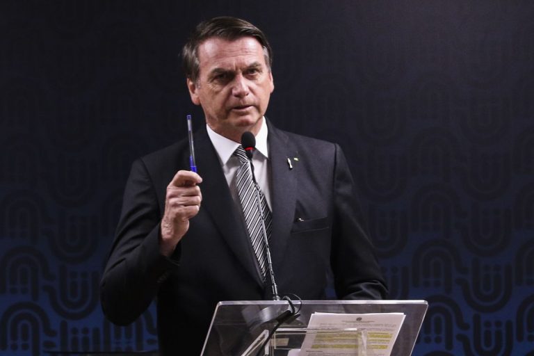 Suspensão de pagamento do Fies até o fim do ano aguarda a sanção de Bolsonaro