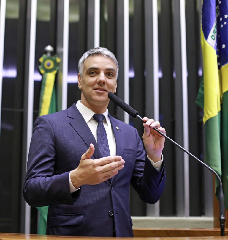 Fábio Reis é reconduzido à vice-liderança do MDB na Câmara