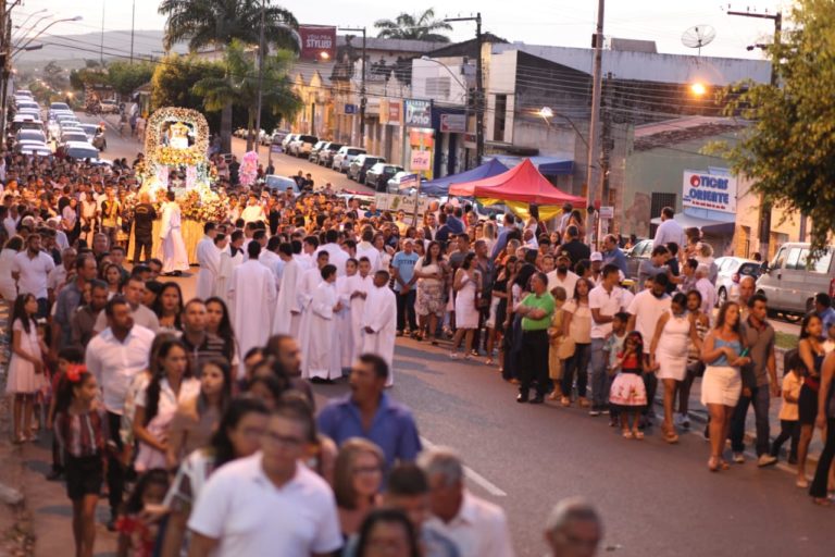 Governador celebra Senhora Sant’Ana em Simão Dias