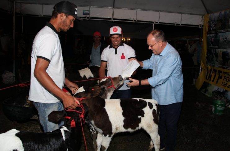Anúncio ocorreu durante a 10ª edição da festa Amigos do Leite, em Poço Redondo