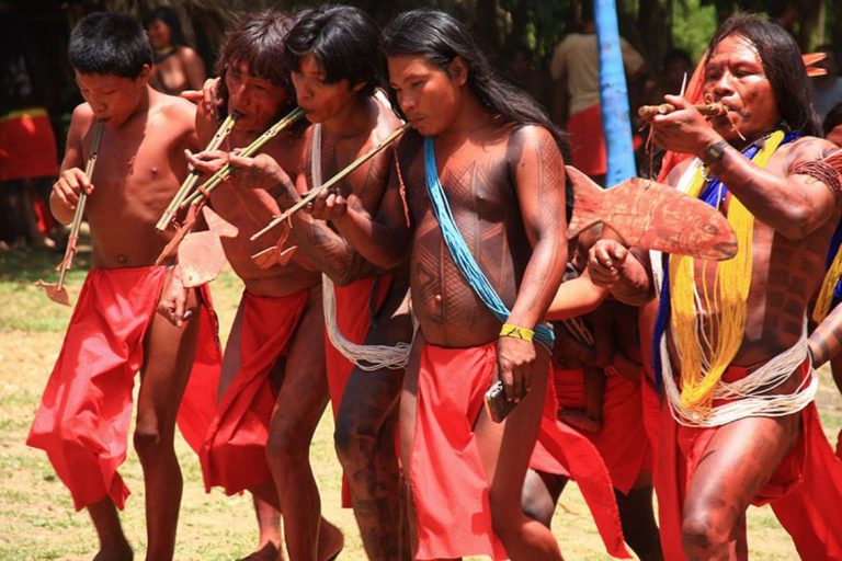 Indígenas usam tecnologias para manter língua e cultura vivas