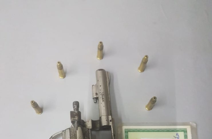 Armamento apreendido (Foto: 7ºBPM)