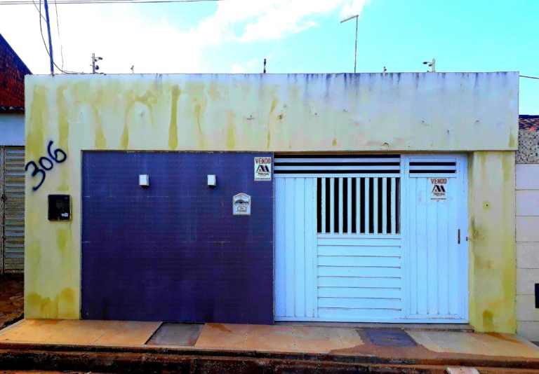 Casa bem estruturada! Segurança e conforto numa boa localização