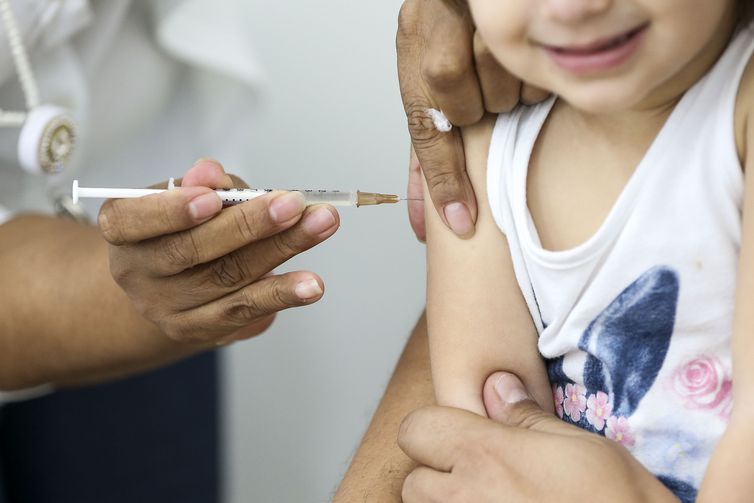 Crianças já podem ser vacinadas contra o sarampo