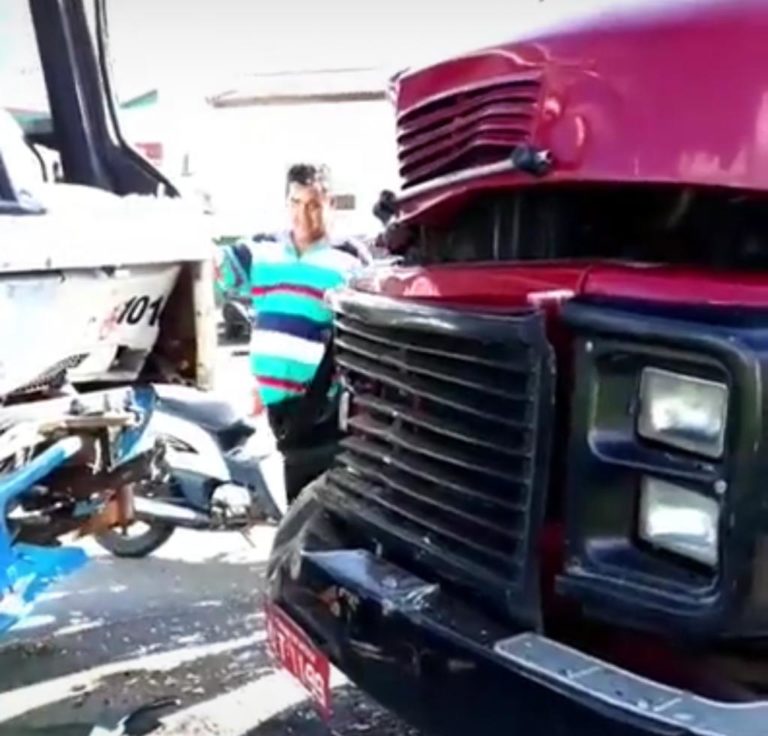 Caminhão e ônibus colidem na Avenida Contorno, em Lagarto