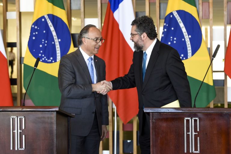 Brasil e Chile divulgam declaração para acelerar livre comércio