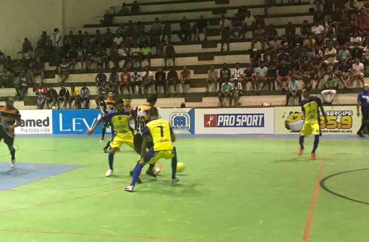 Pinhão e Tobias Barrerto futsal