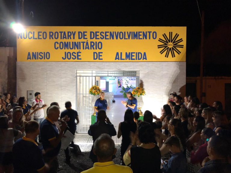 Rotary Club reinaugura centro comunitário no bairro Ademar de Carvalho